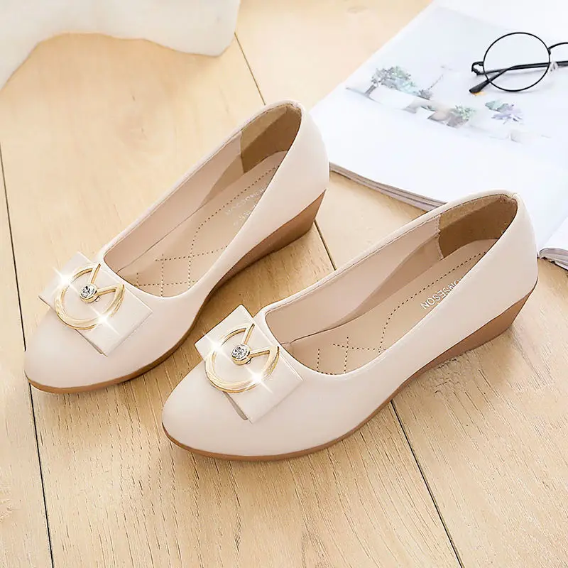 Ladies Pumps Women's Shoes wit - Women Shoes Quick Delivery ulasan dan harga